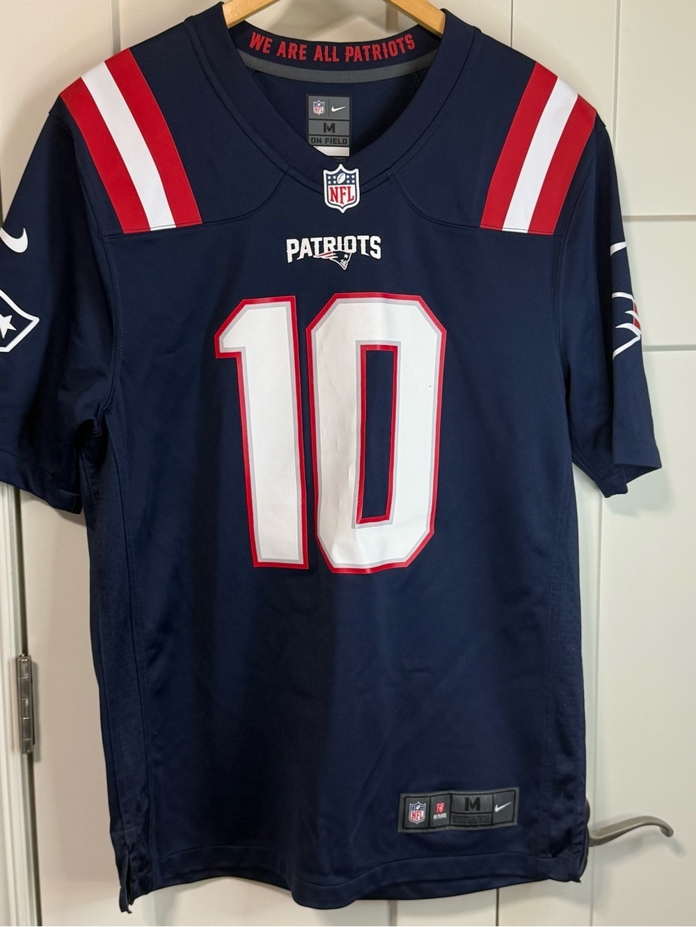Nike NFL Patriots Navy Red White #10 Football Jersey jones size medium